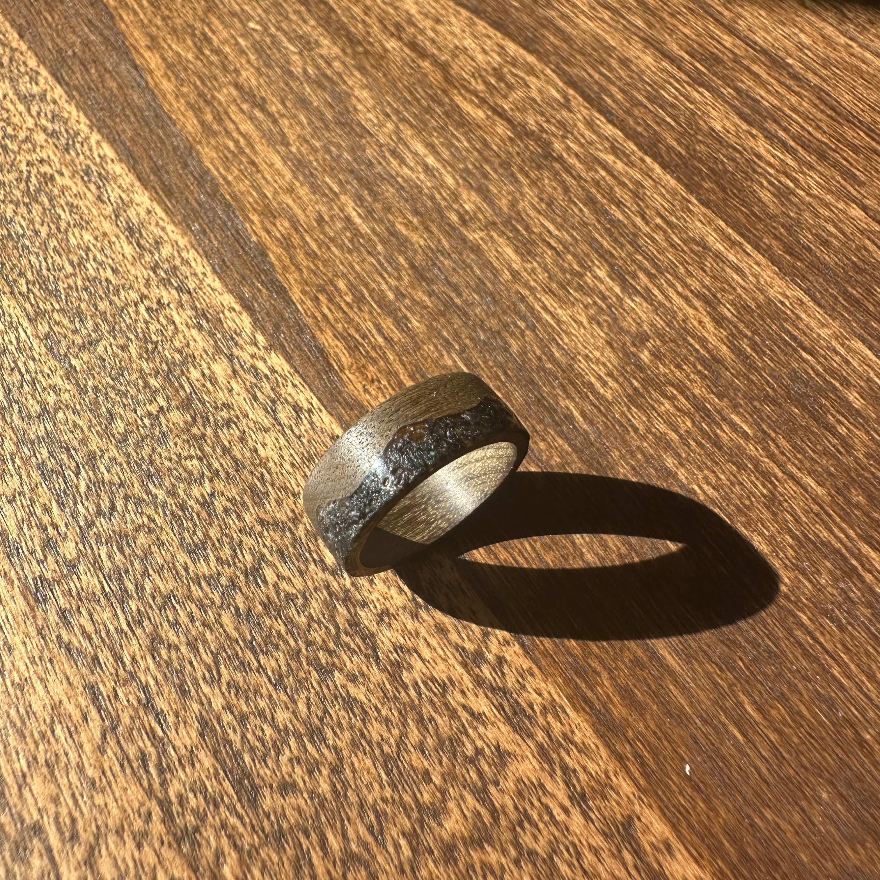 Golden Wood Obsidian Peak Inlay Band